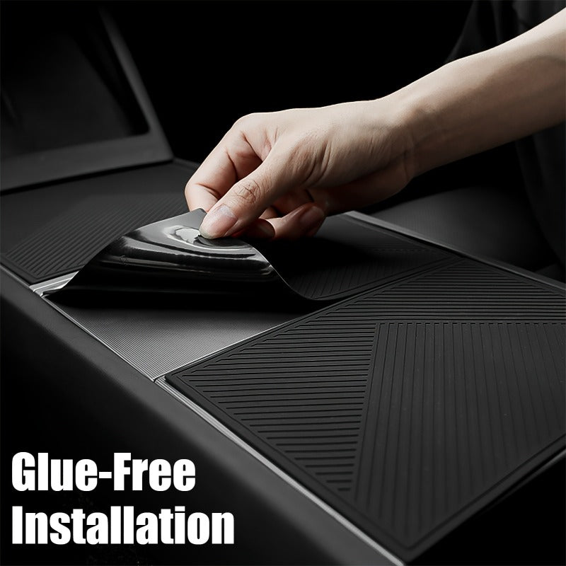 Silicone Protective Pad for Tesla Model 3/Y Center Panel- Non-Slip and Wear-Resistant, Protects the Center Control Panel and Increases Aesthetics